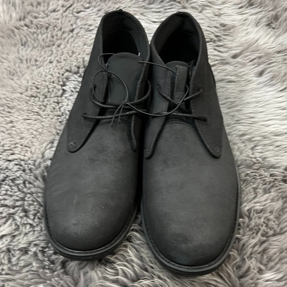 Kenneth Cole | Men's Finnegan Chukka Shoes | Black | Various Sizes